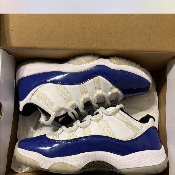 Used still in the box - Picture 2 of 4